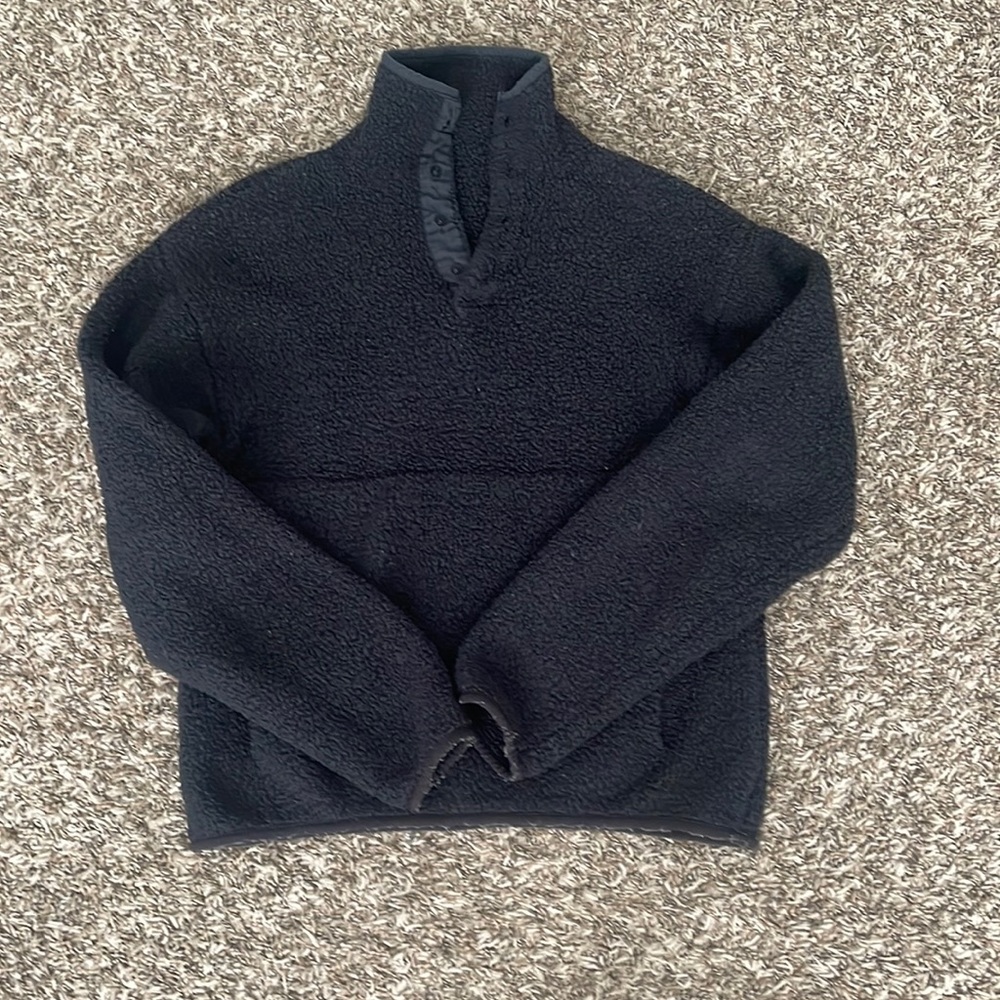 skins sweater